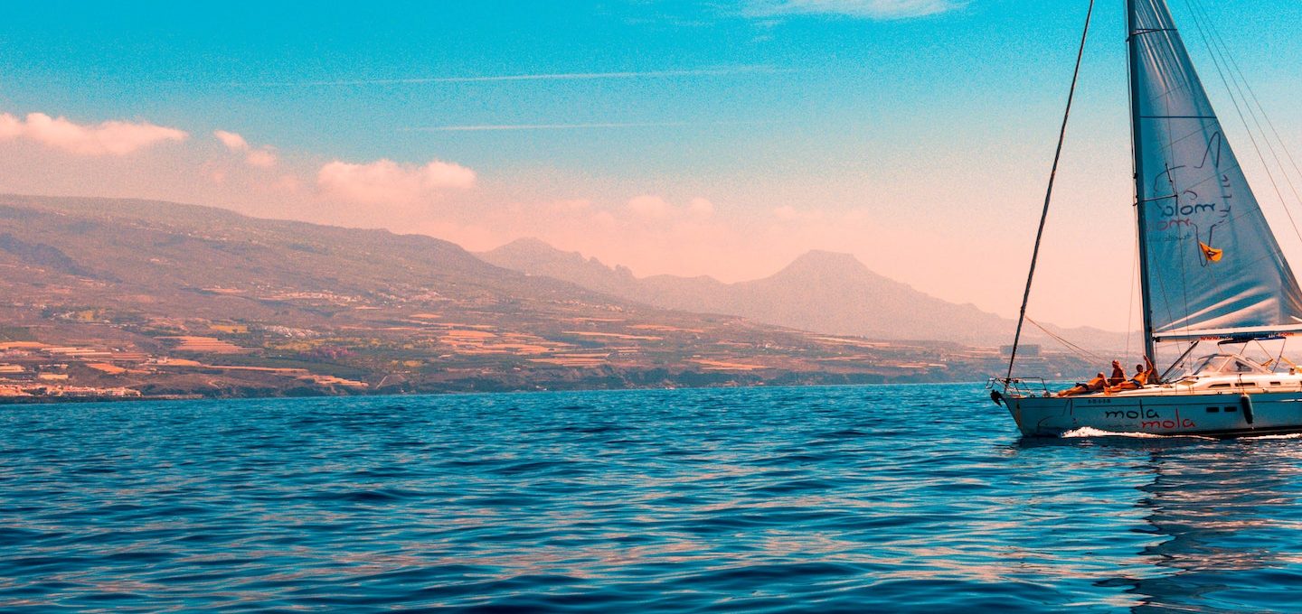 Sailing boat